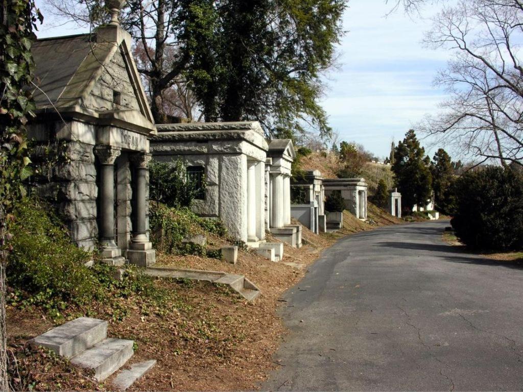 Stylish Haven 11 Minutes From The Richmond Airport Villa Exterior photo